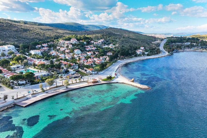 Gastronomi ve Bağların İzi: Urla’da Gezilecek Yerler